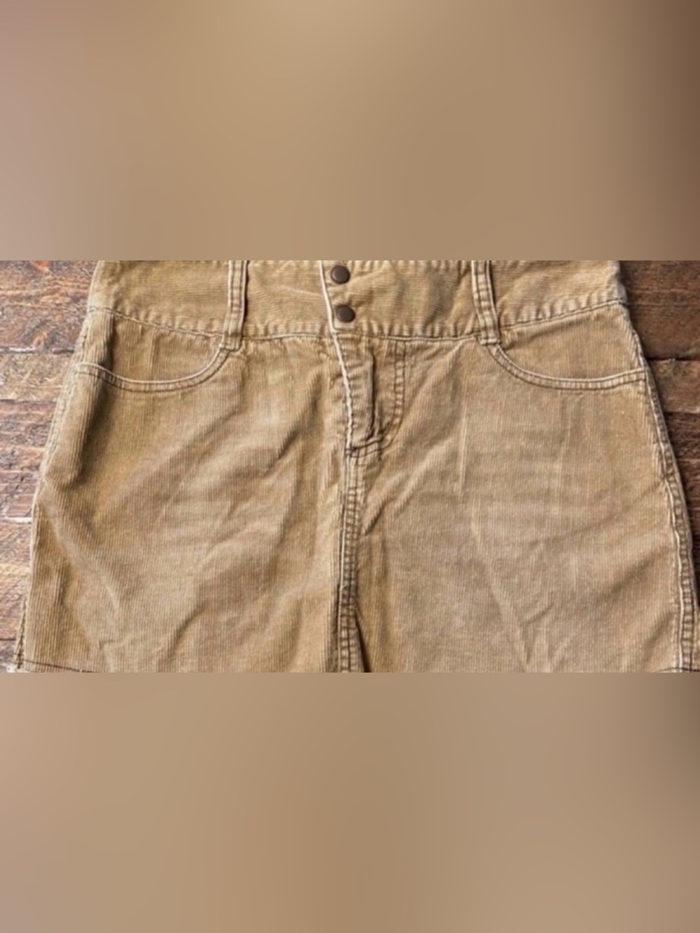 Women’s American Eagle High-Waist Corduroy in Tan (Size M)